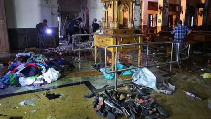 Sri Lanka: 15 killed as suicide-bombers blow themselves during shootout