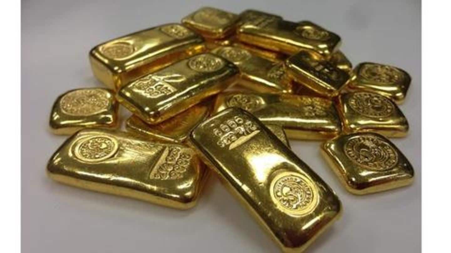Gold prices fall amid low demand, weak global cues