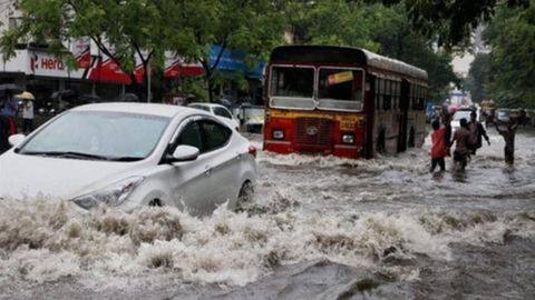 Mumbai rains: Cab rides become as costly as Goa flights