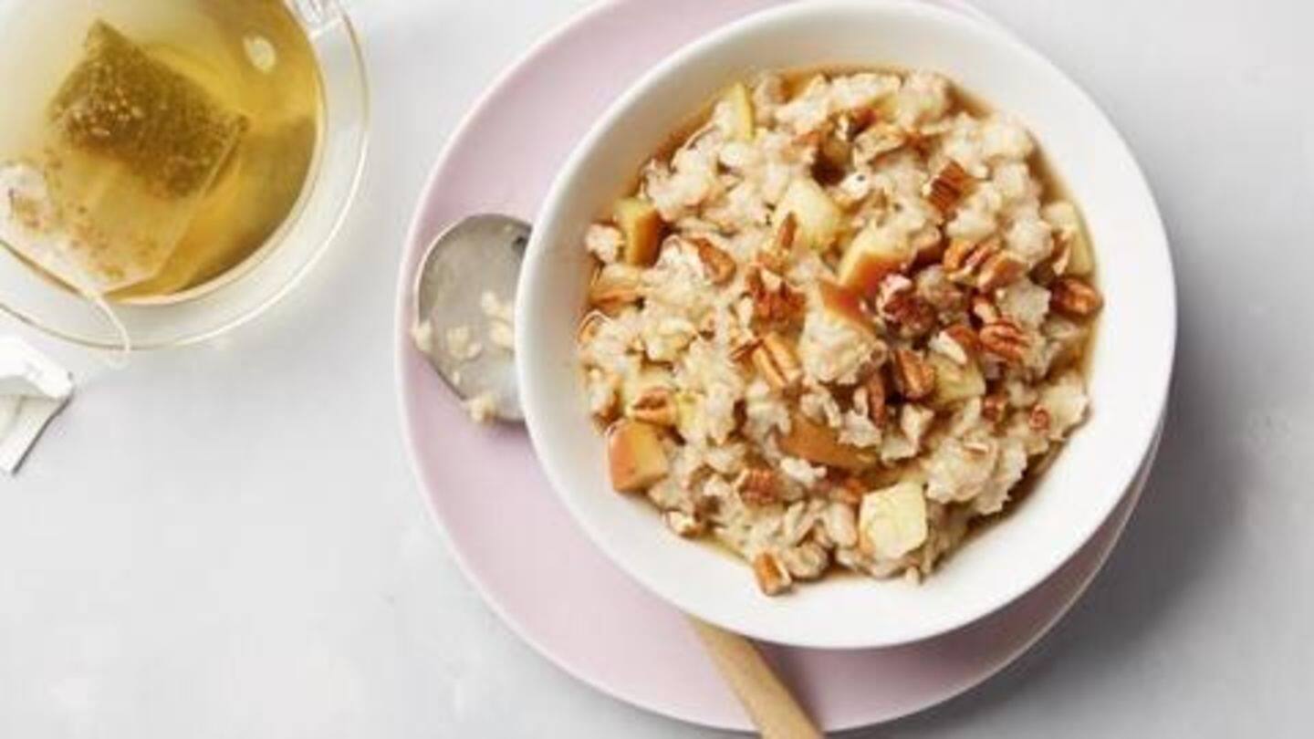 Low-carb cinnamon 'oatmeal': Healthy option, but without the oats Low-carb cinnamon 'oatmeal': Healthy option, but without the oats