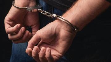 Mumbai: Man blackmails Bollywood actor's daughter; arrested