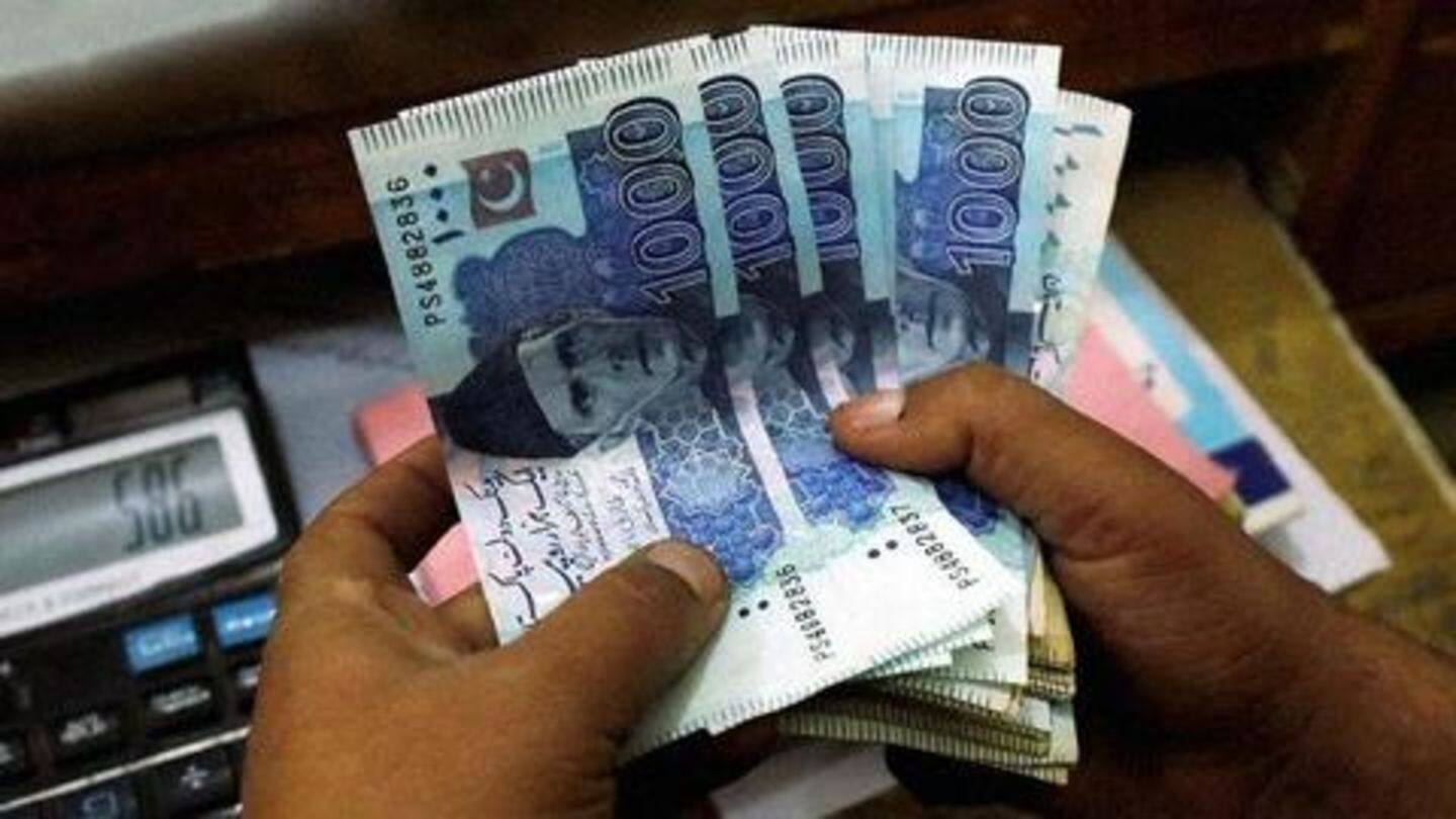 High inflation; Downward currency trends: Pakistan's economy is sinking High inflation; Downward currency trends: Pakistan's economy is sinking