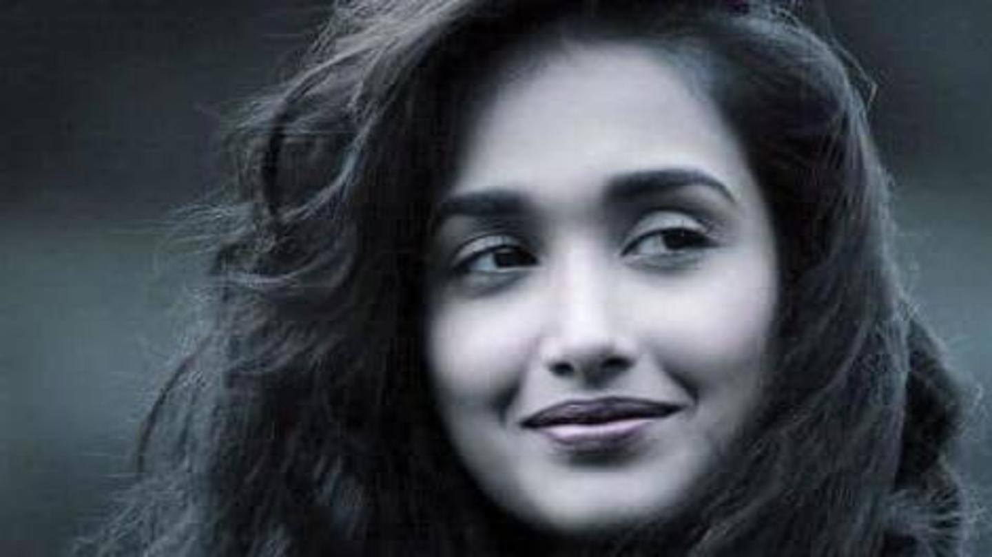 Khan died by alleged suicide in 2013 at age 25 Khan died by alleged suicide in 2013 at age 25