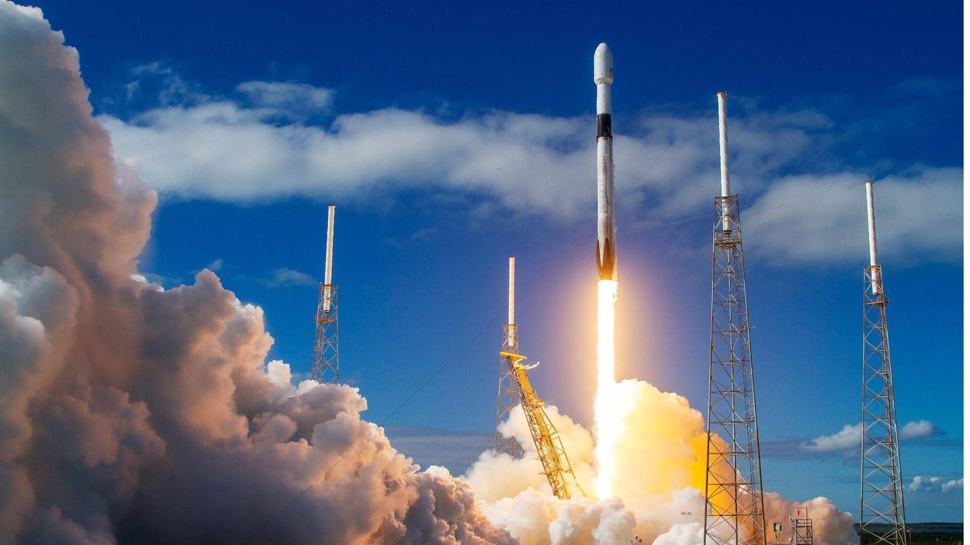 SpaceX sends 52 Starlink broadband satellites to orbit