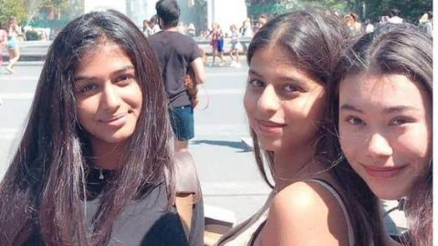 Suhana enjoys a good time with her girl gang Suhana enjoys a good time with her girl gang