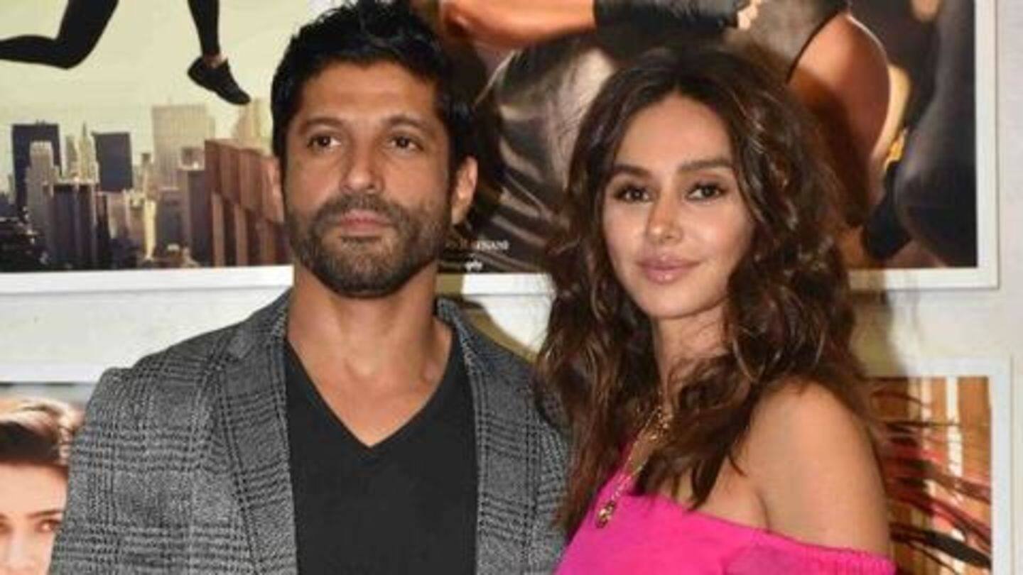 Farhan Akhtar To Marry Girlfriend Shibani Dandekar Next Month? | NewsBytes