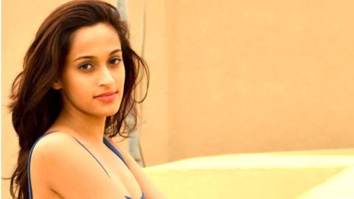 Anu asked me to kiss him, Shweta wrote on Twitter Anu asked me to kiss him, Shweta wrote on Twitter