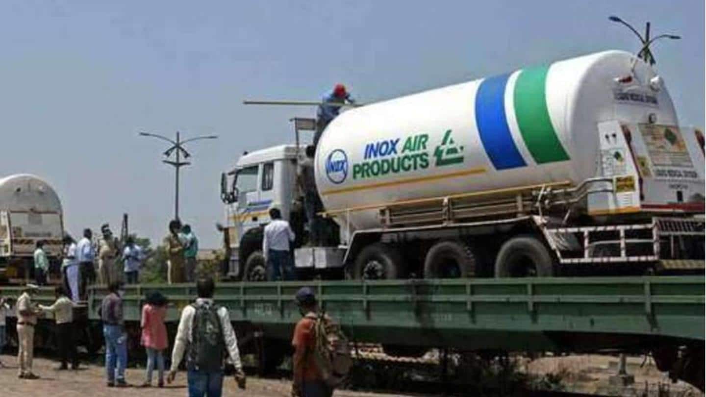'Oxygen Express' with three tankers arrives in Maharashtra