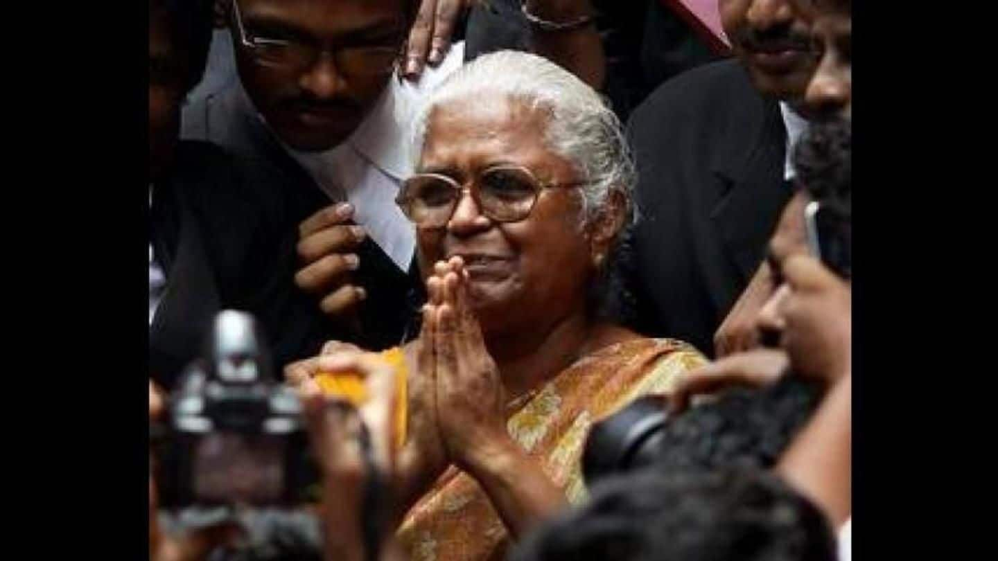 Rajiv Gandhi's assassin's mother meets TN Governor, seeks son's release