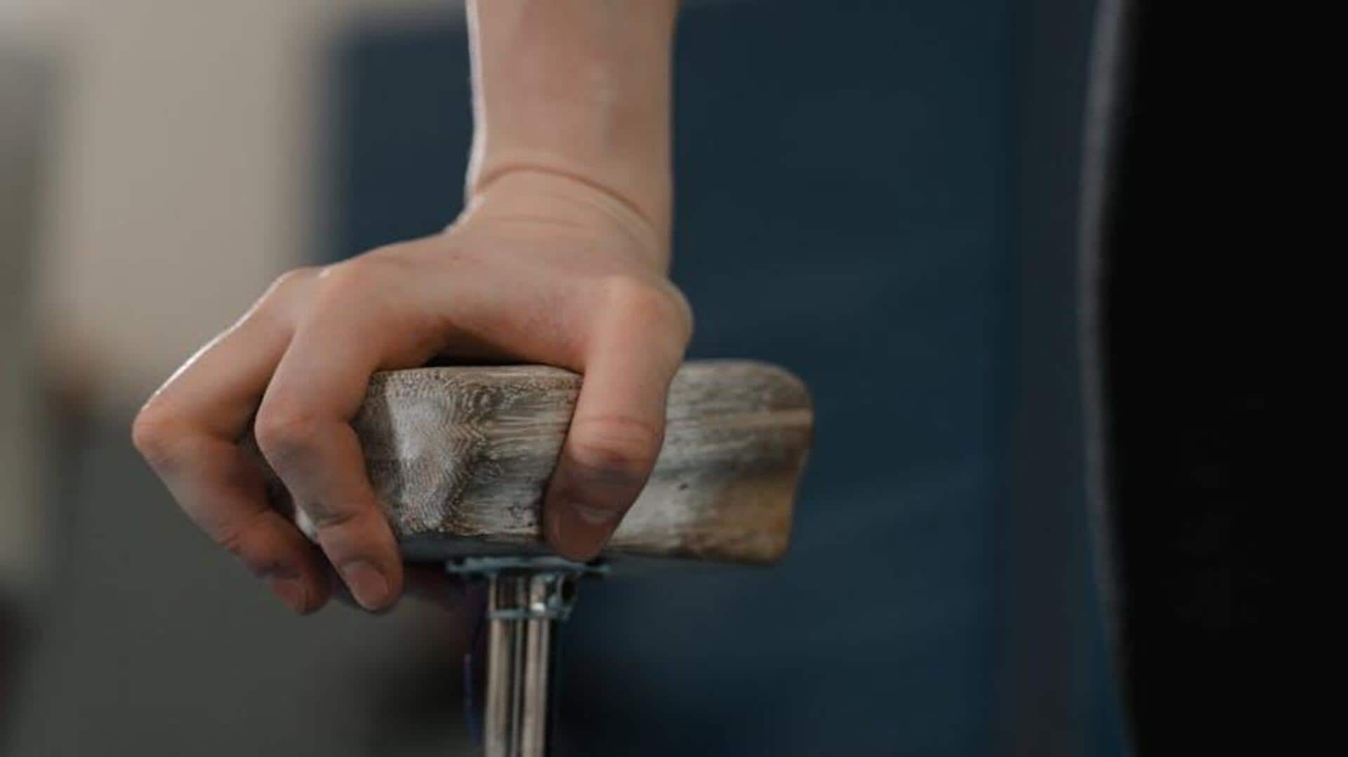 5 simple finger exercises everyone must do