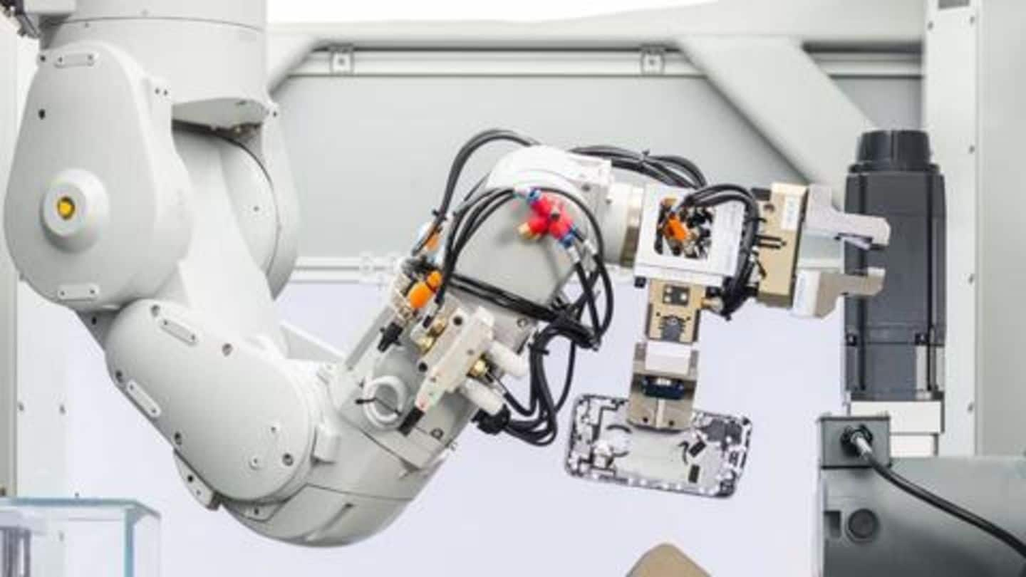 Apple could share its 'Daisy' robot to boost electronics' recycling