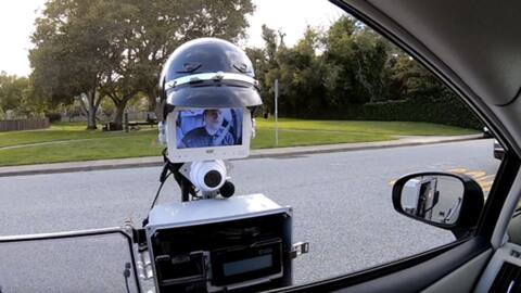Can this 'robocop' replace traffic police?