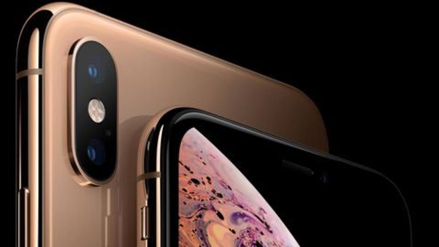 Notch hidden with deceptive wallpapers Notch hidden with deceptive wallpapers