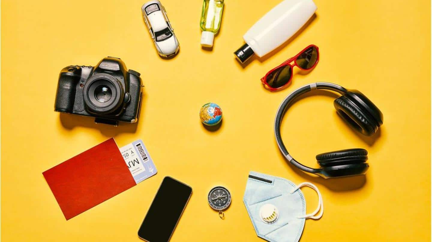 A checklist of must-have items while traveling