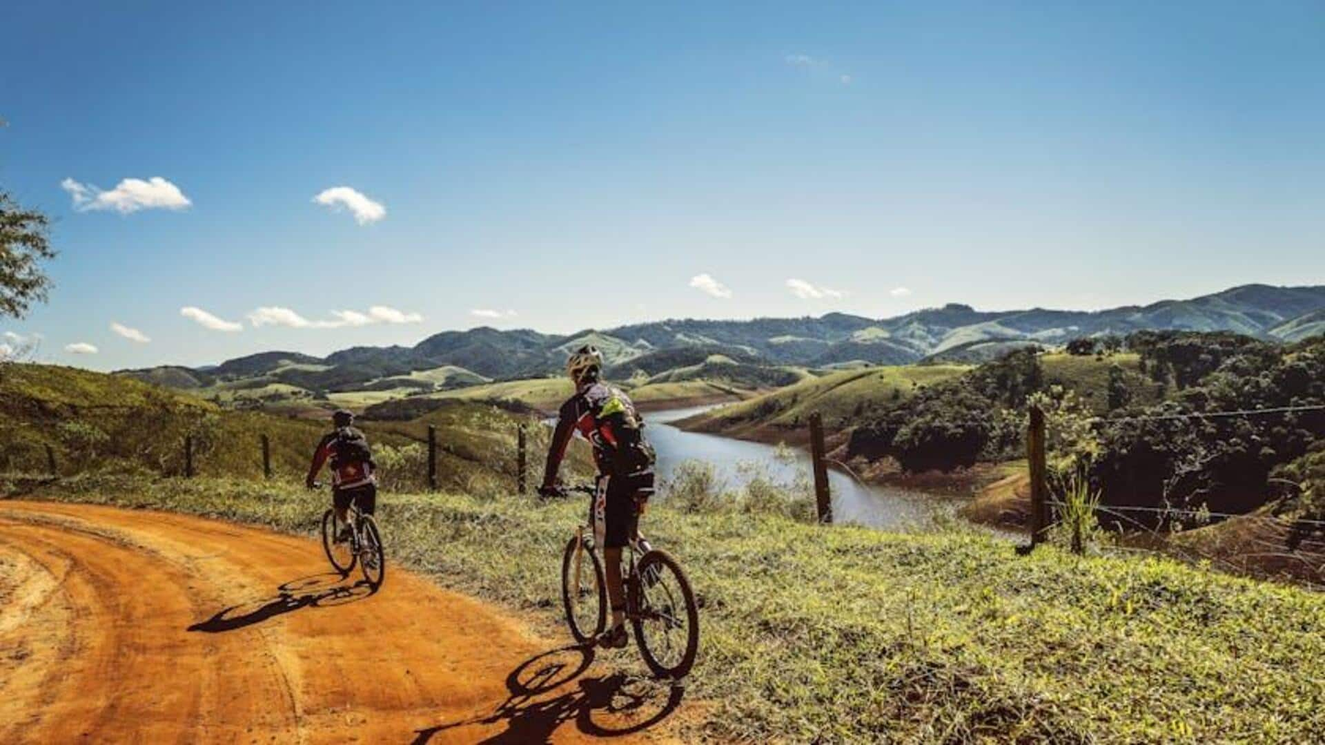 Experience art and nature on a scenic bike tour 