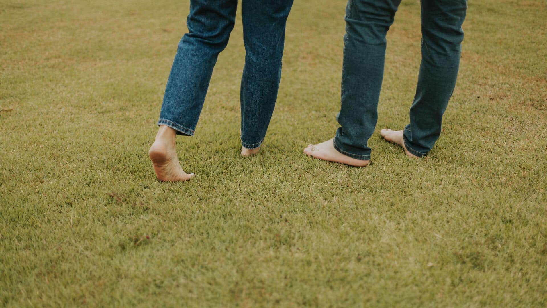 Barefoot walking: A simple habit that can boost your health 