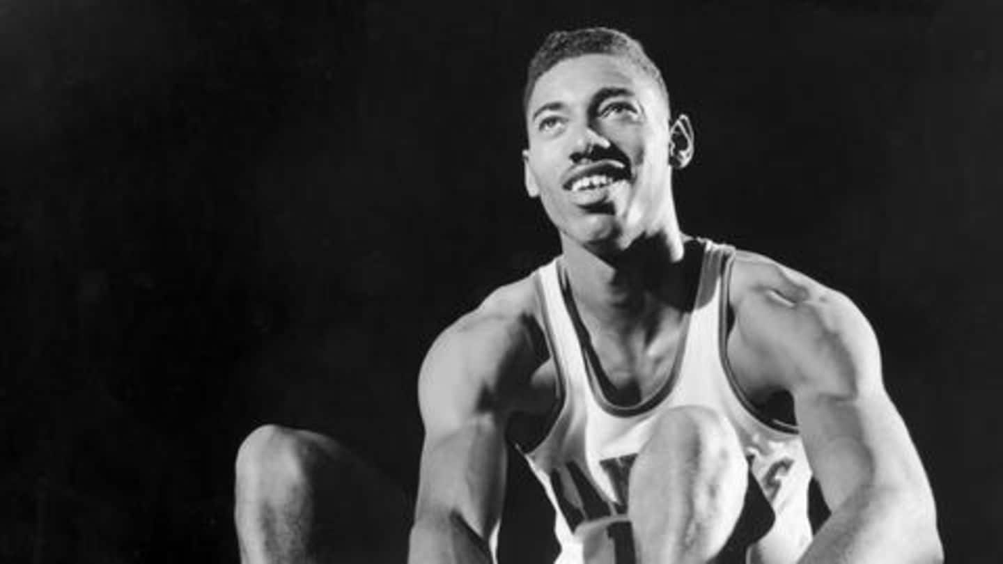 Wilt Chamberlain makes tremendous impact with Philadelphia Warriors Wilt Chamberlain makes tremendous impact with Philadelphia Warriors