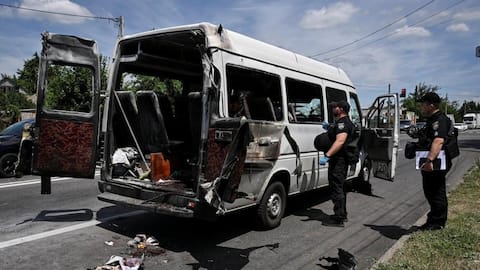 Russian strikes across Ukraine kill 10, leave dozens injured