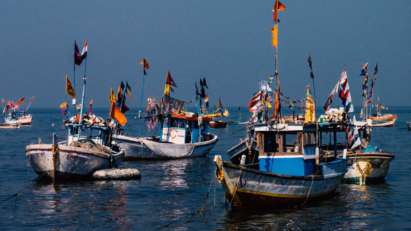 Fisherman killed off Gujarat coast; 10 Pakistani Navy personnel booked