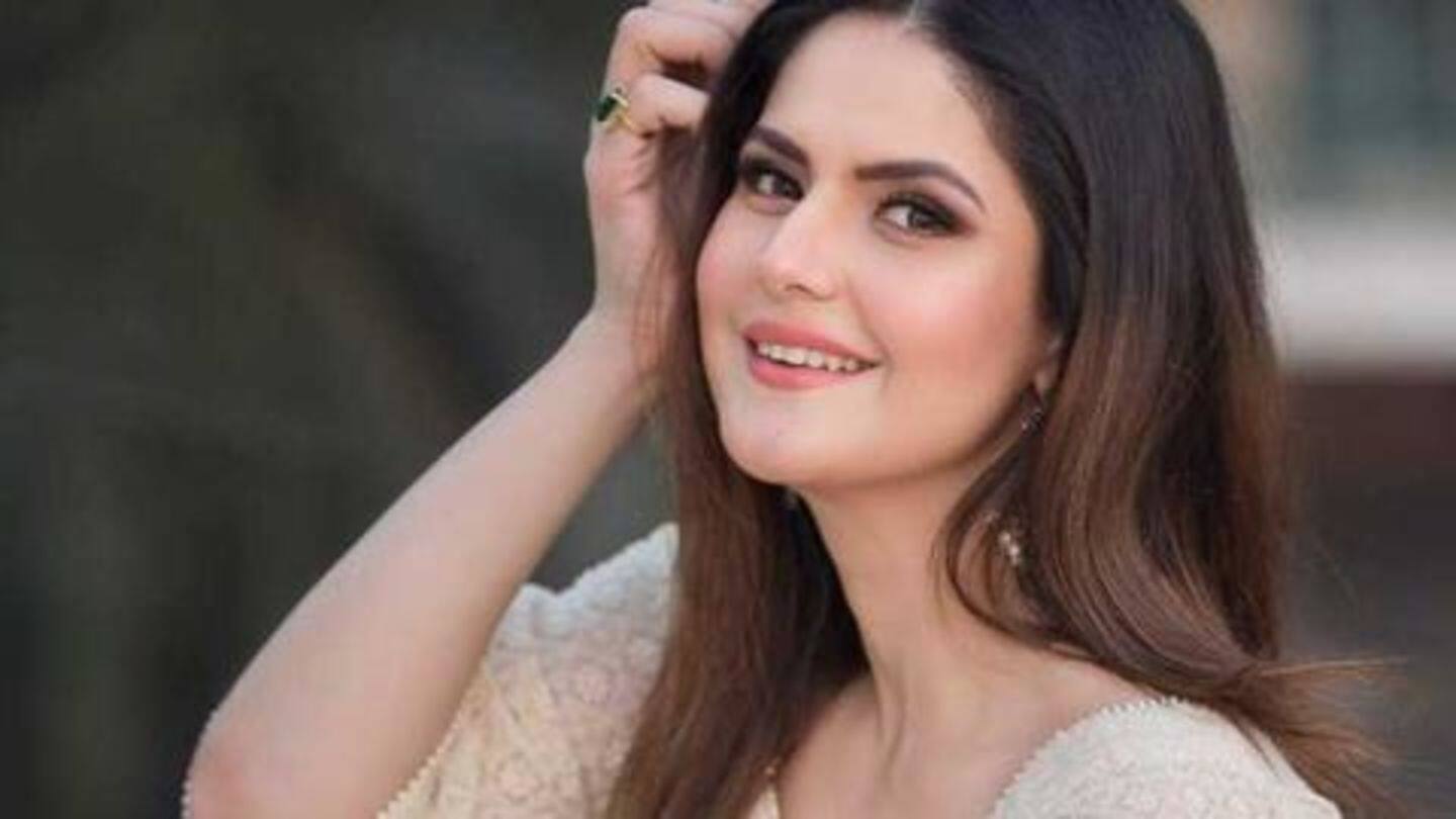 Director told me to let go of inhibitions: Khan Director told me to let go of inhibitions: Khan