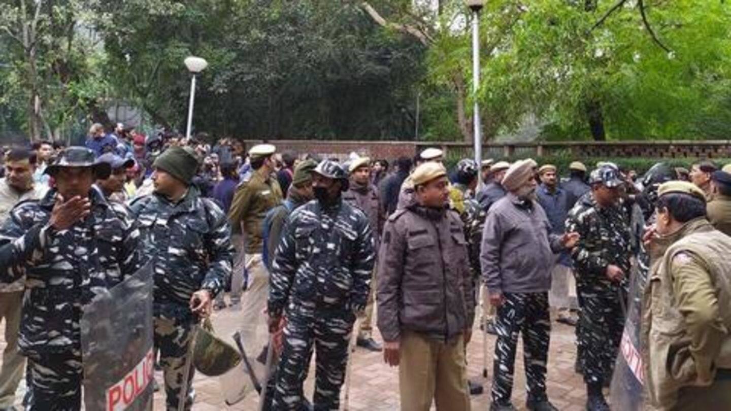 Police, CRPF enter DU Arts Faculty amid students' protest Police, CRPF enter DU Arts Faculty amid students' protest