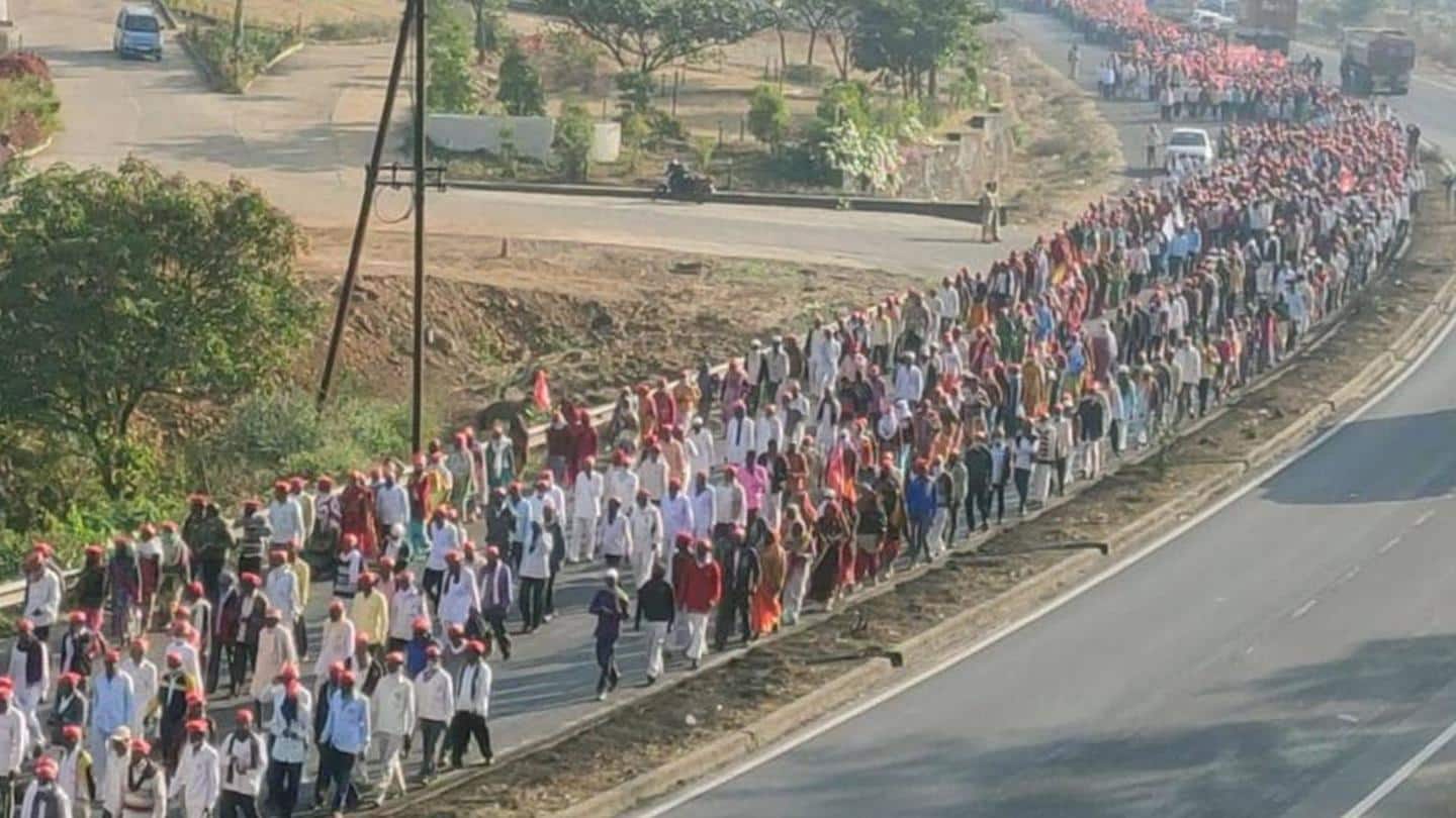 Nashik farmers march to Mumbai for anti-farm law rally