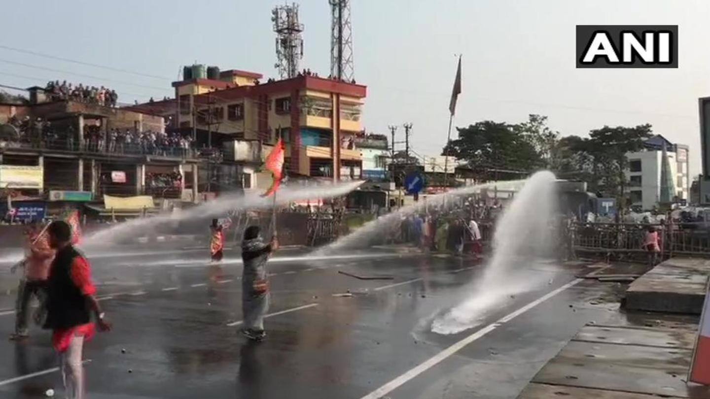 Clash followed as protesters breached barricades Clash followed as protesters breached barricades