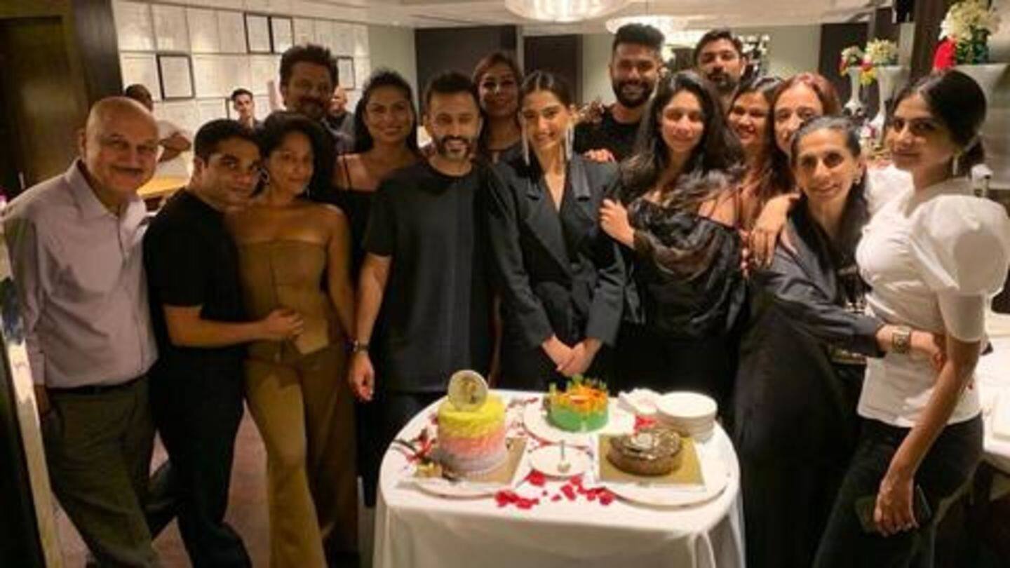 Here's everyone on Sonam's special dinner guest list Here's everyone on Sonam's special dinner guest list