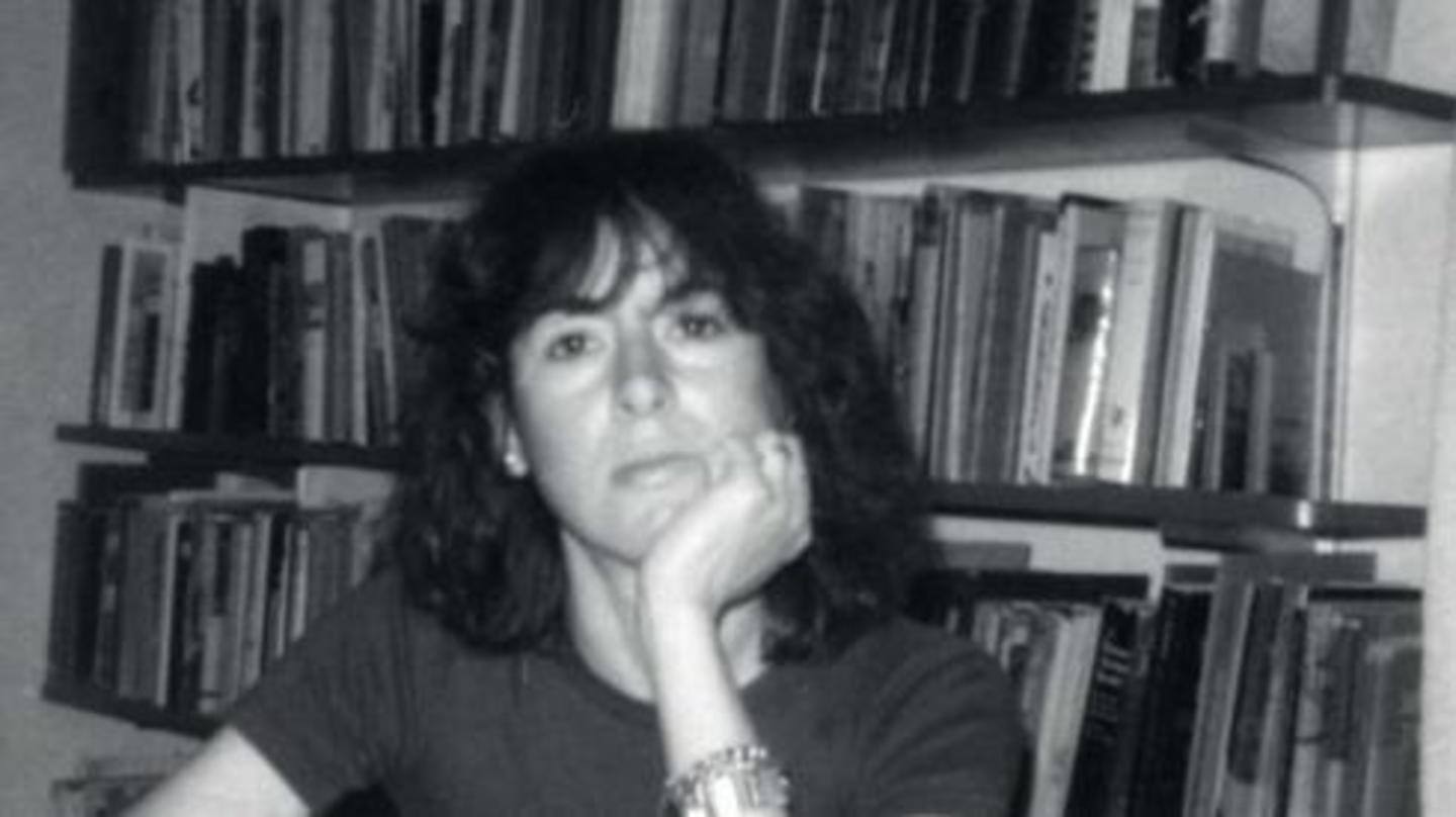 Gluck's poetry has themes of childhood, family life Gluck's poetry has themes of childhood, family life