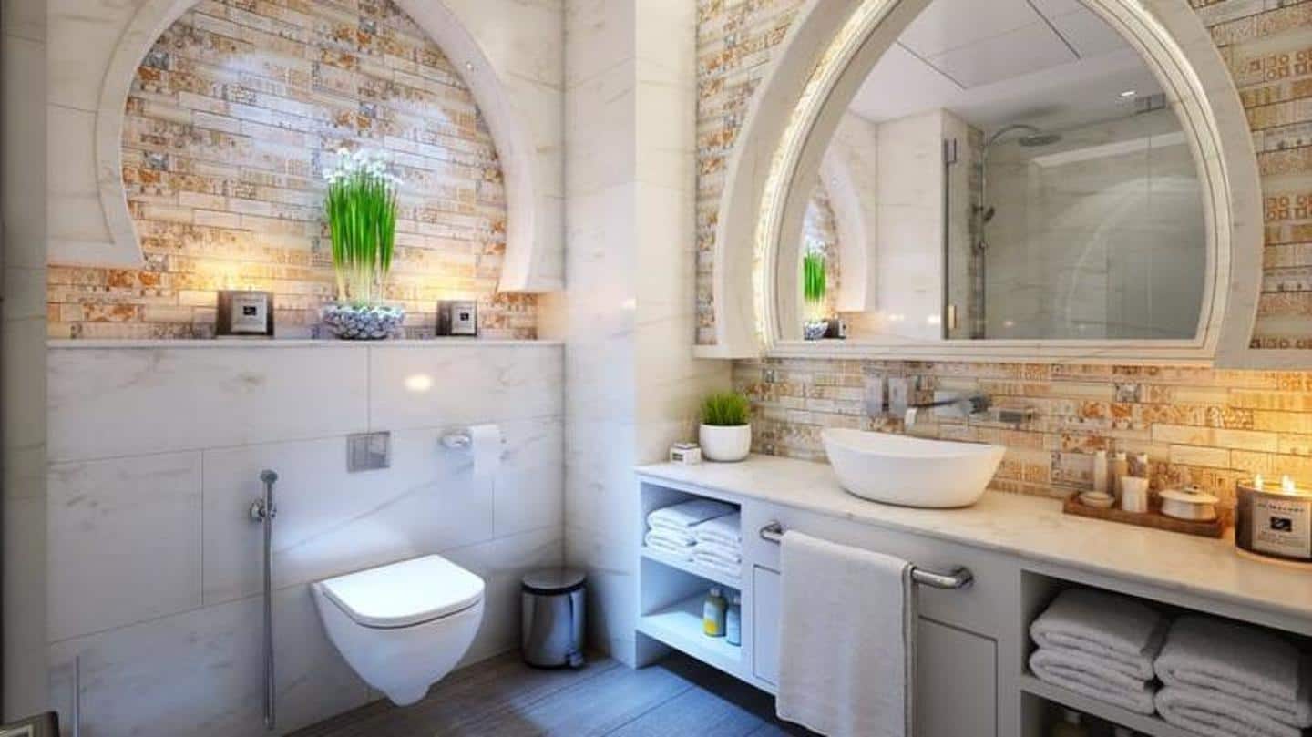 A few easy hacks to clean your toilet and brush A few easy hacks to clean your toilet and brush
