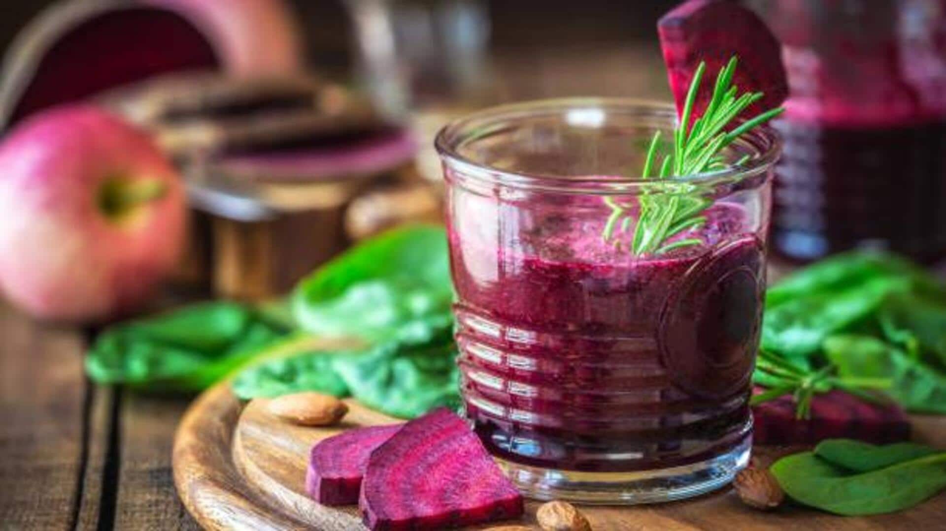 Quick fix: Beet smoothie with sunflower seeds 
