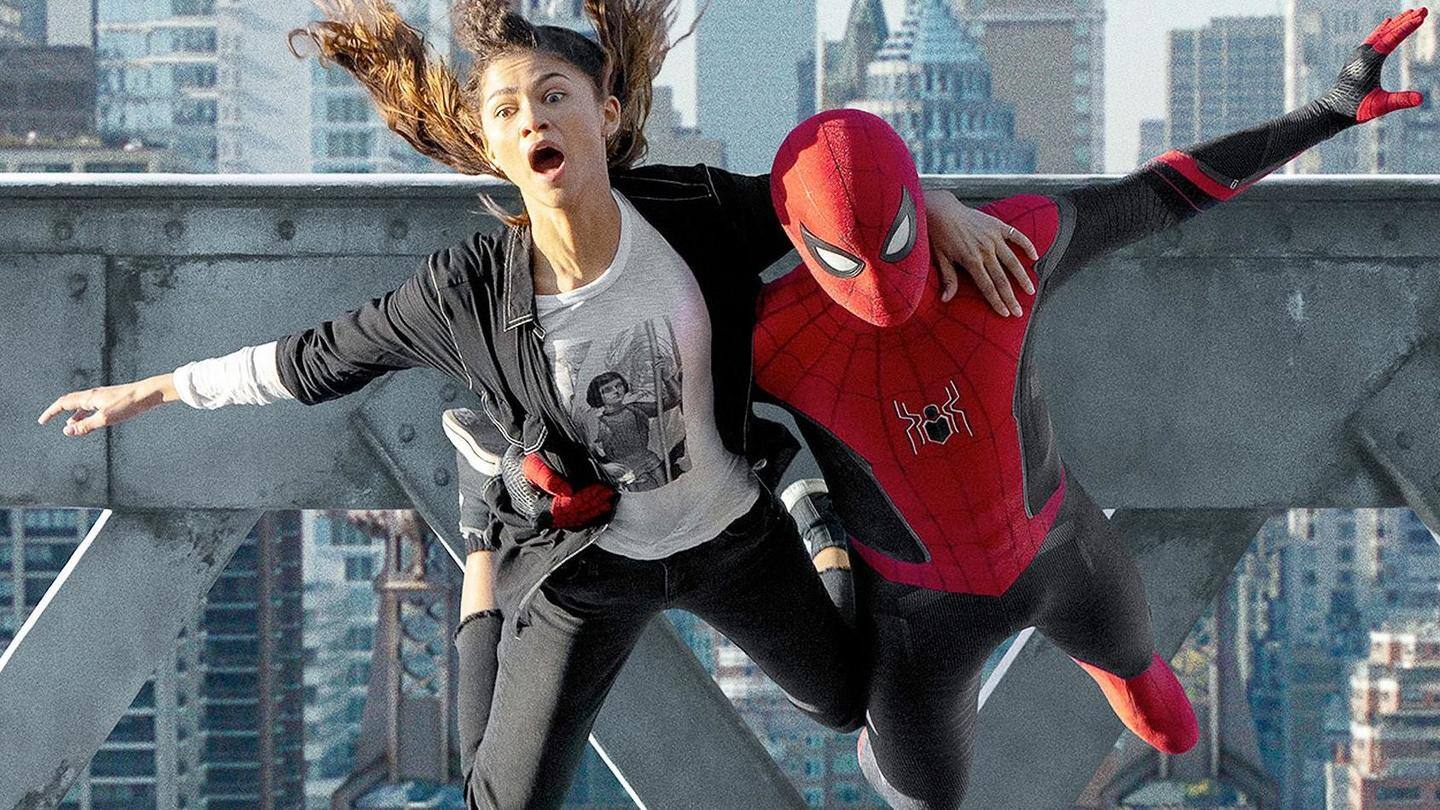 Suspense: MJ falls off a tower, will Parker save her? Suspense: MJ falls off a tower, will Parker save her?