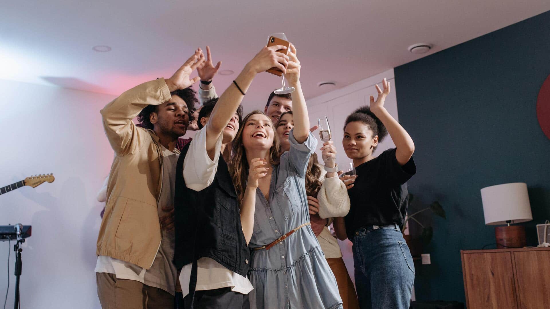 How to plan a fun college reunion