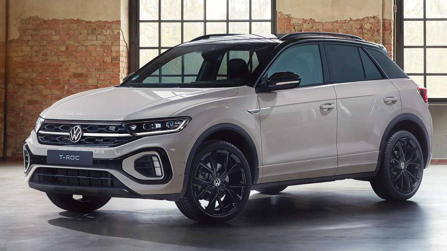 The car has LED headlights and alloy wheels The car has LED headlights and alloy wheels