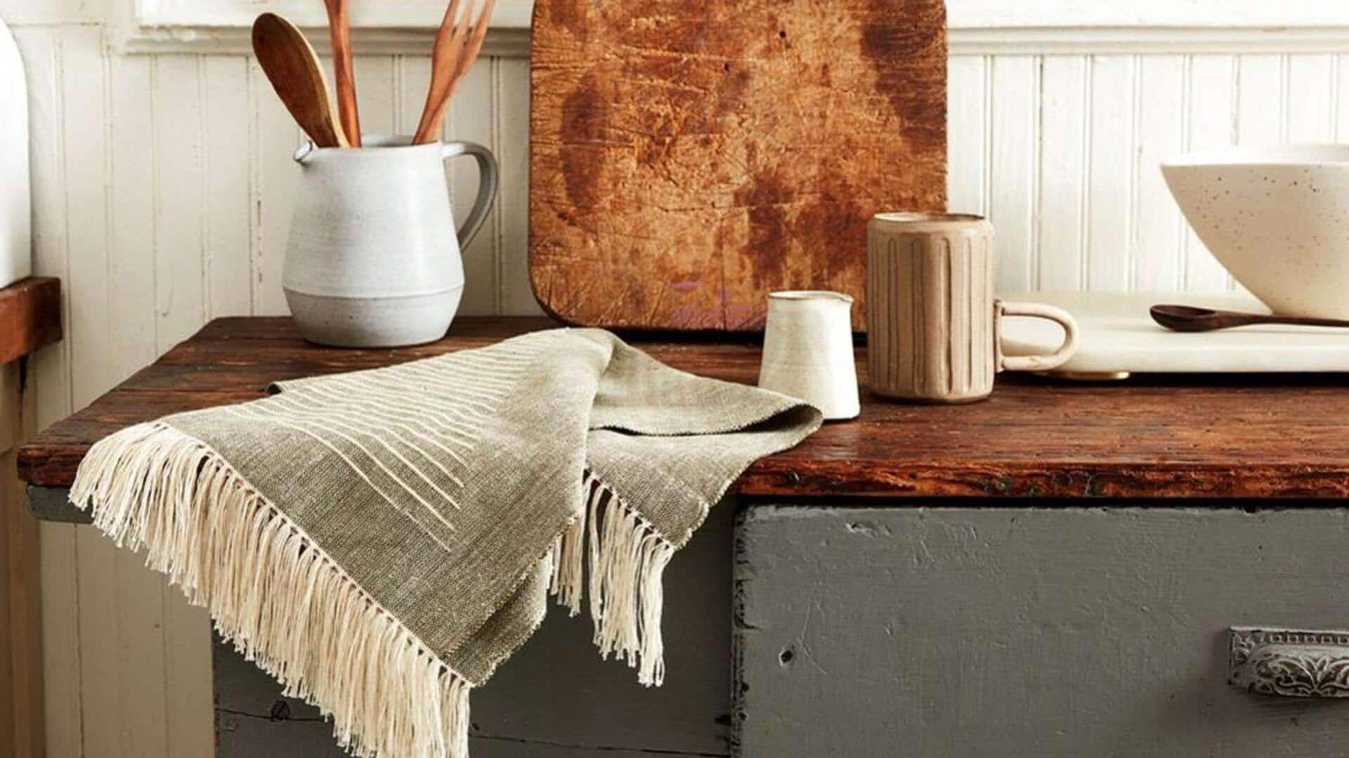 How to upcycle old clothes into kitchen towels