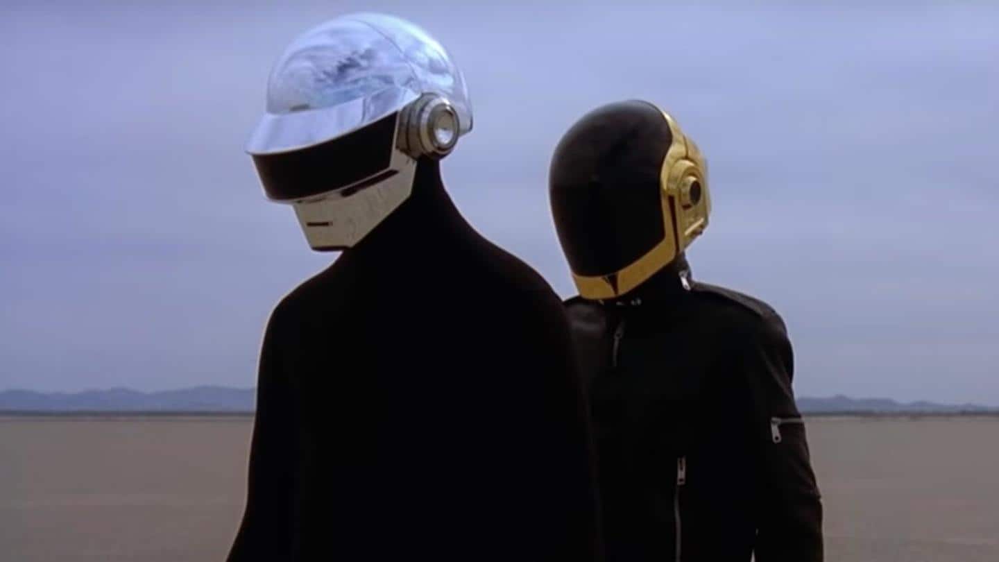 The 'Epilogue' starts with the two walking together The 'Epilogue' starts with the two walking together