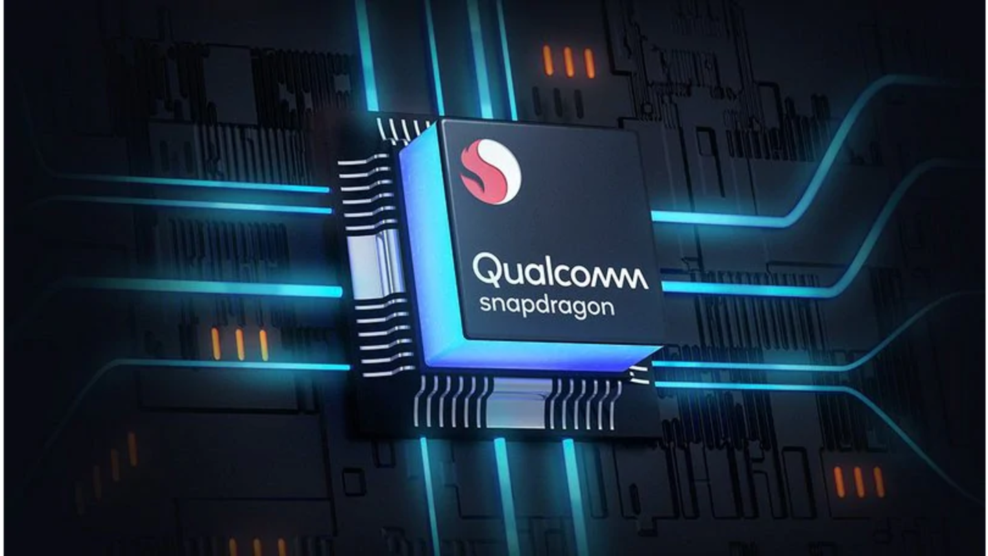 It supports 33W fast-charging It supports 33W fast-charging