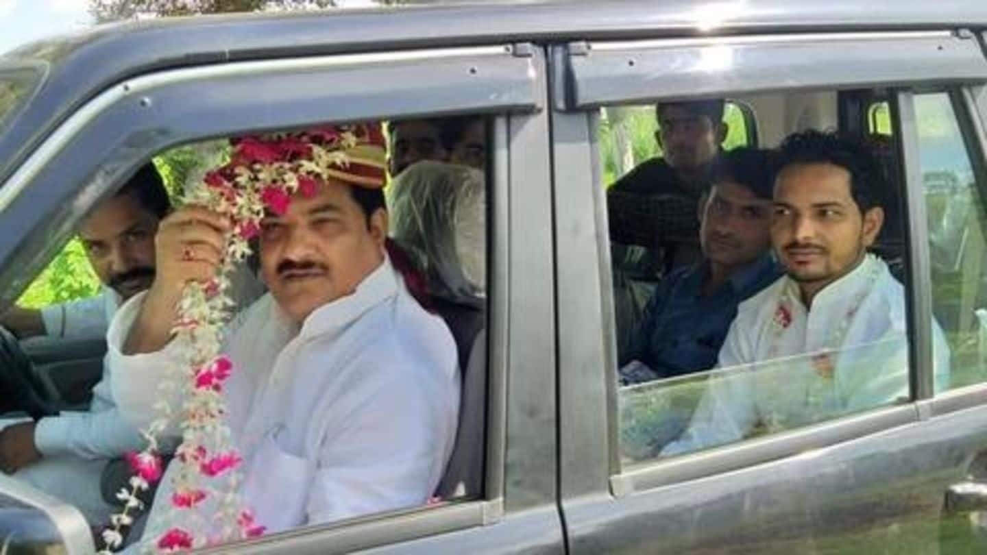 To meet Akhilesh Yadav, SP leader dresses as groom