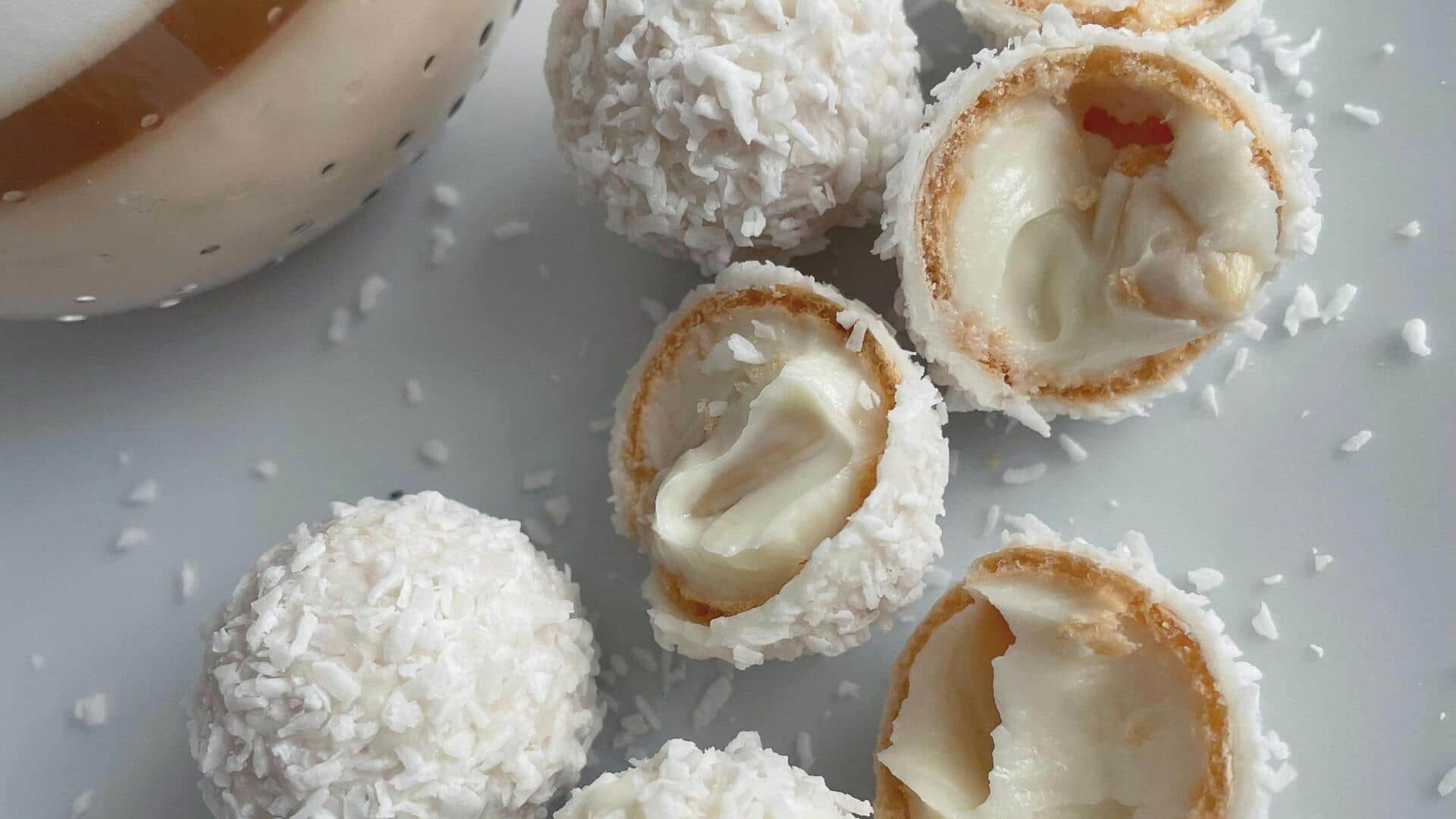Ditch cookies for these healthy & yummy coconut oat bites