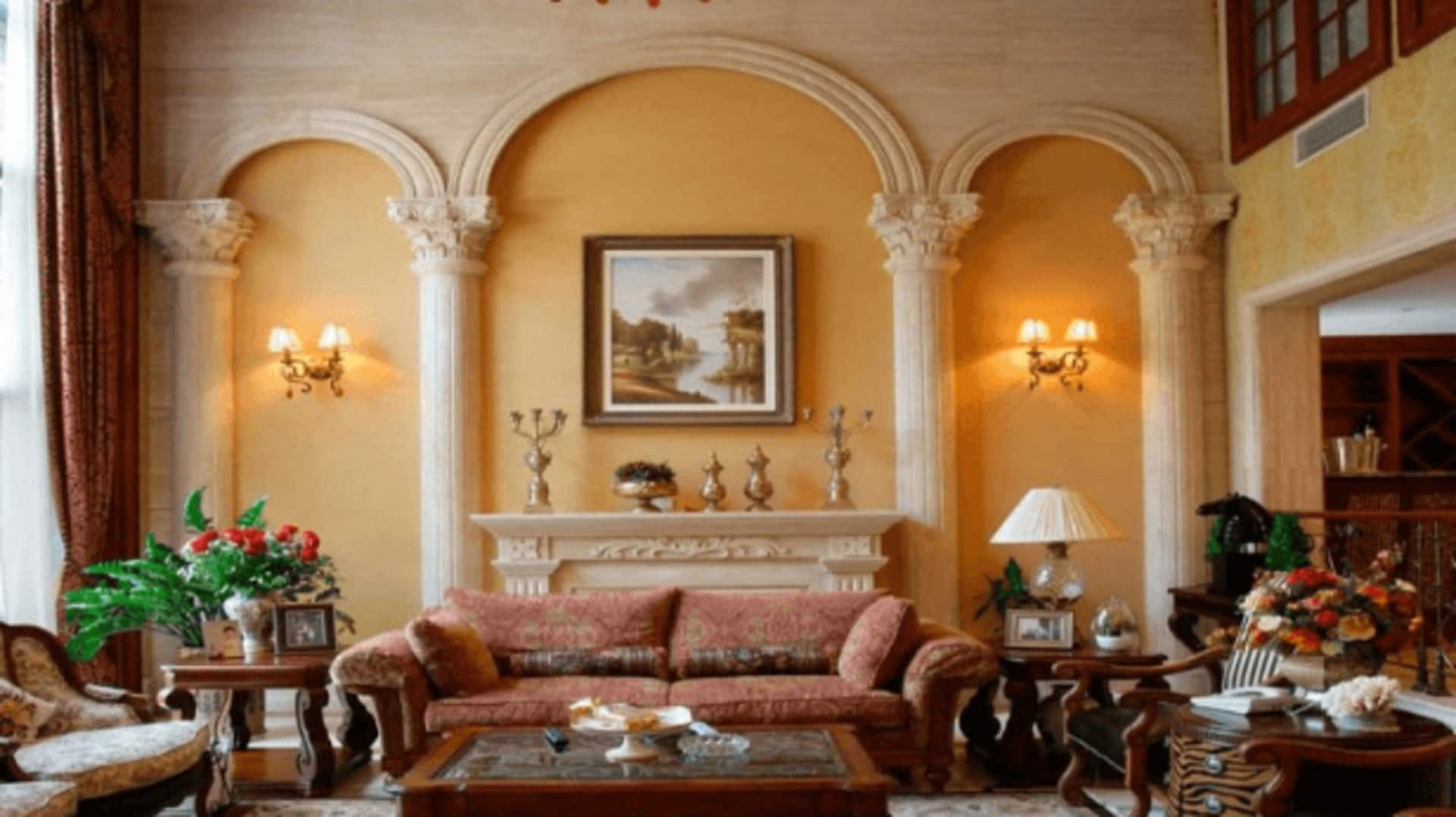 Embracing the grandeur of Roman villas home decor style