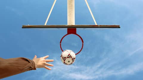 This simple handball move can help you get stronger