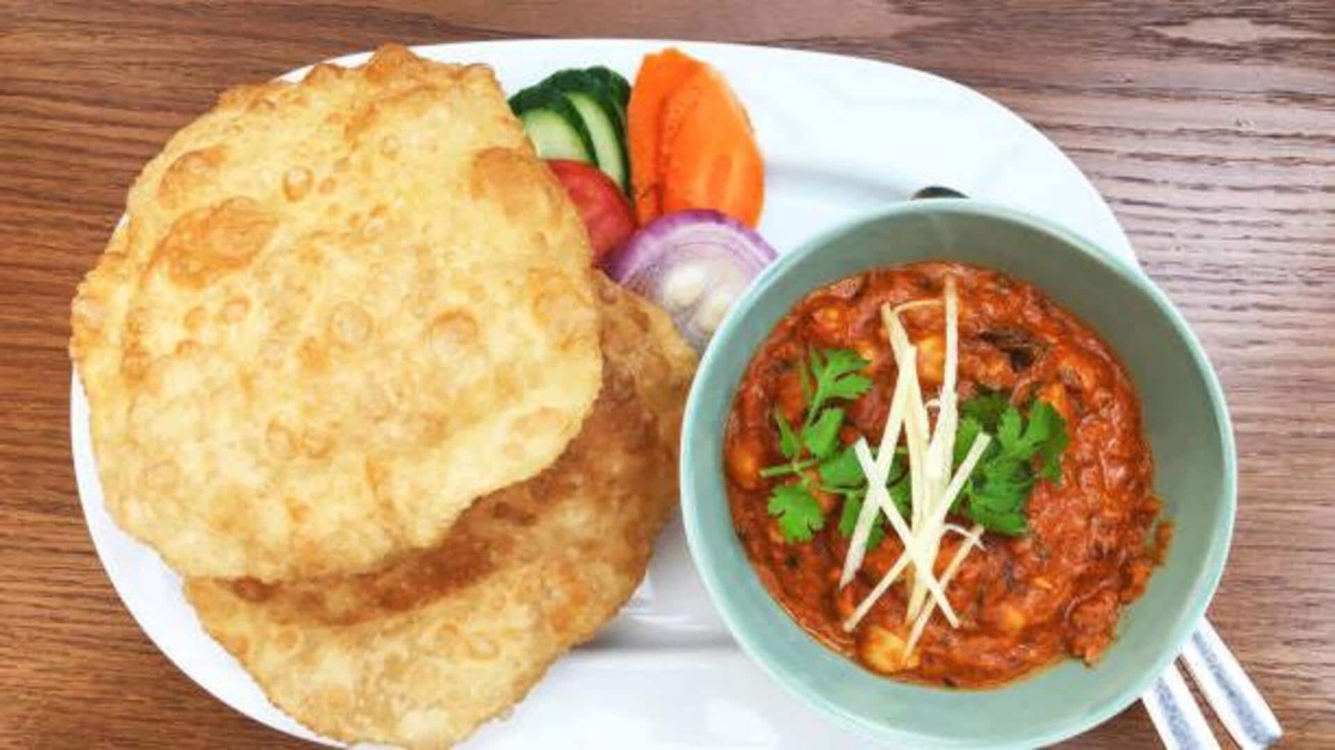When in Delhi, try these iconic street breakfasts 