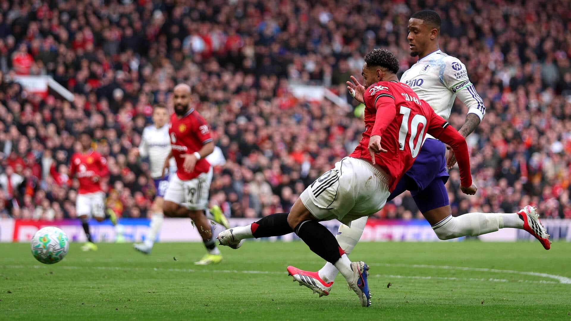 Premier League, Manchester United edge past Aston Villa 3-1: Stats