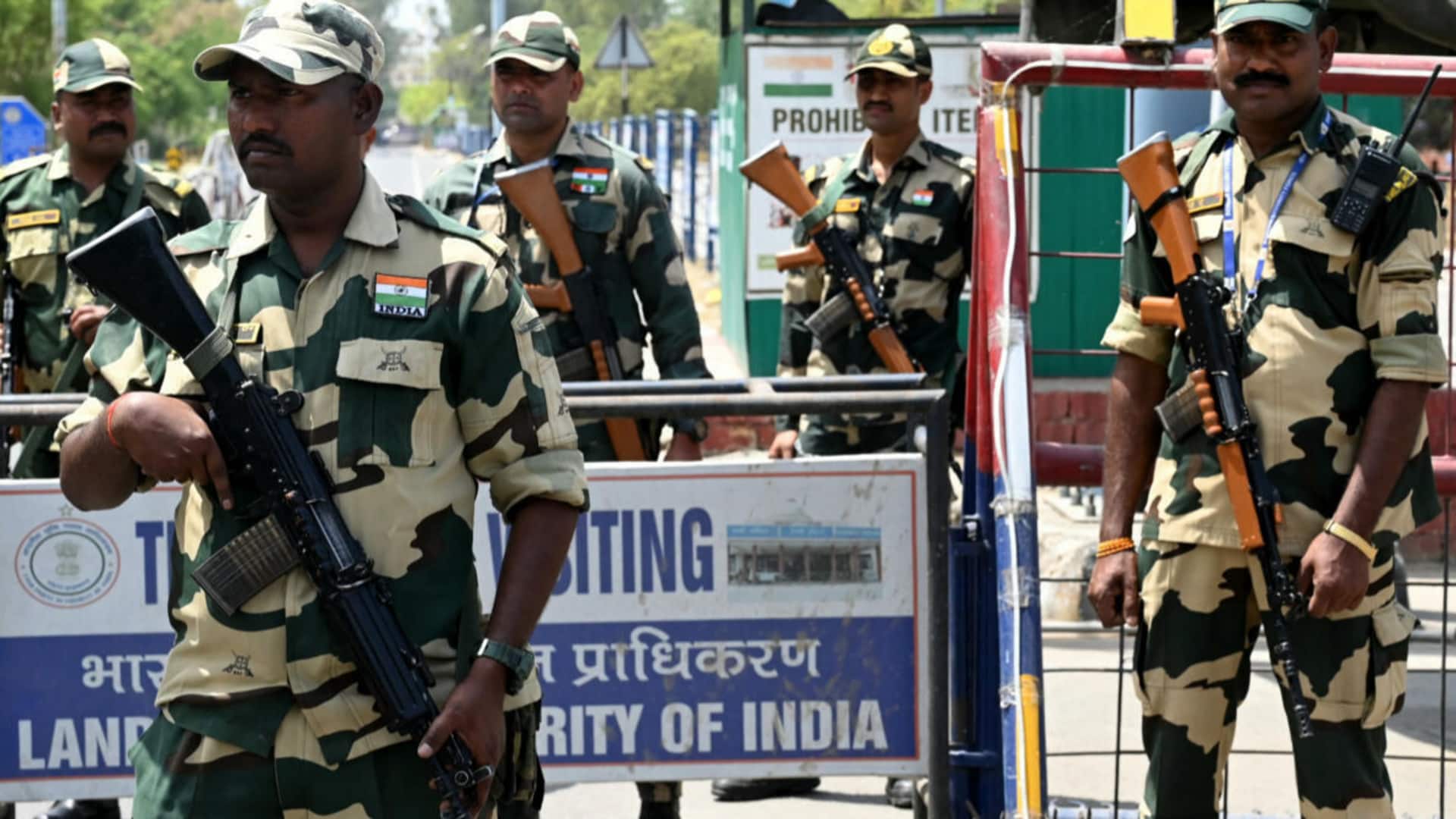 India, Pakistan troops exchange fire along LoC in Kupwara