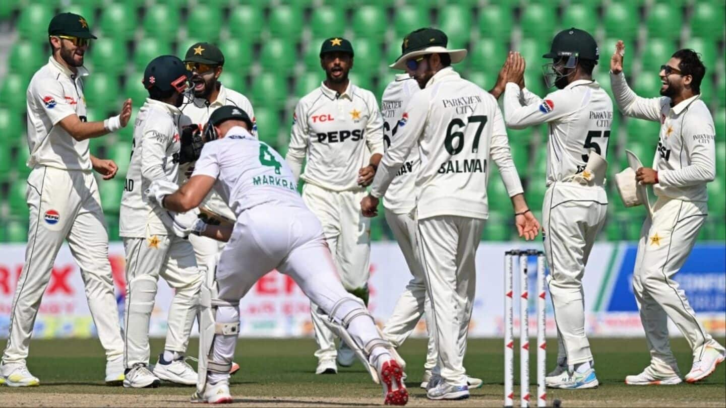 Lahore Test: SA conclude Day 2 at 216/6; Pakistan ahead