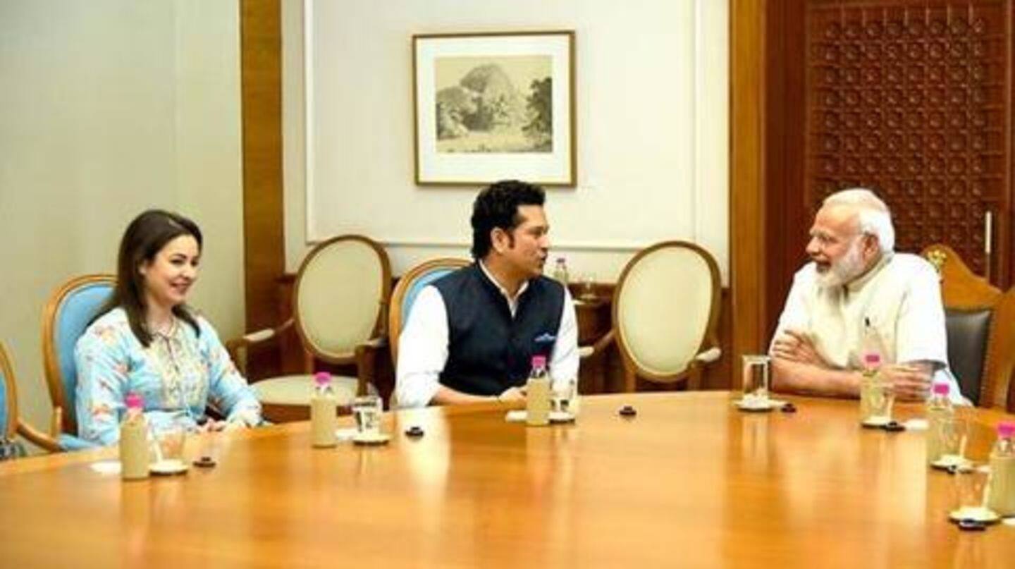 PM Modi held a meeting with 40 sportspersons PM Modi held a meeting with 40 sportspersons