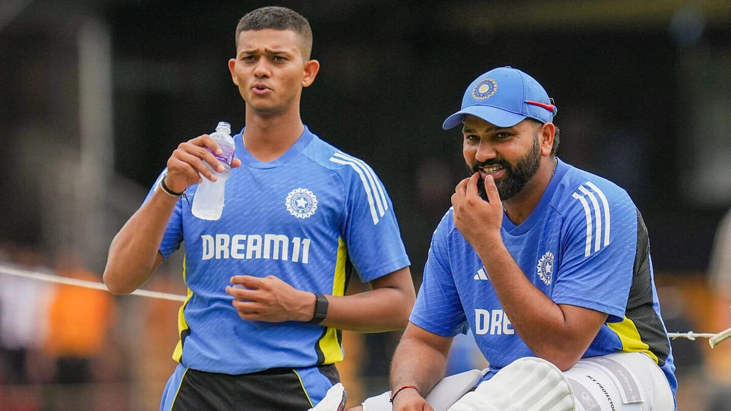Rohit Sharma behind Yashasvi Jaiswal's decision to stay with Mumbai Rohit Sharma behind Yashasvi Jaiswal's decision to stay with Mumbai