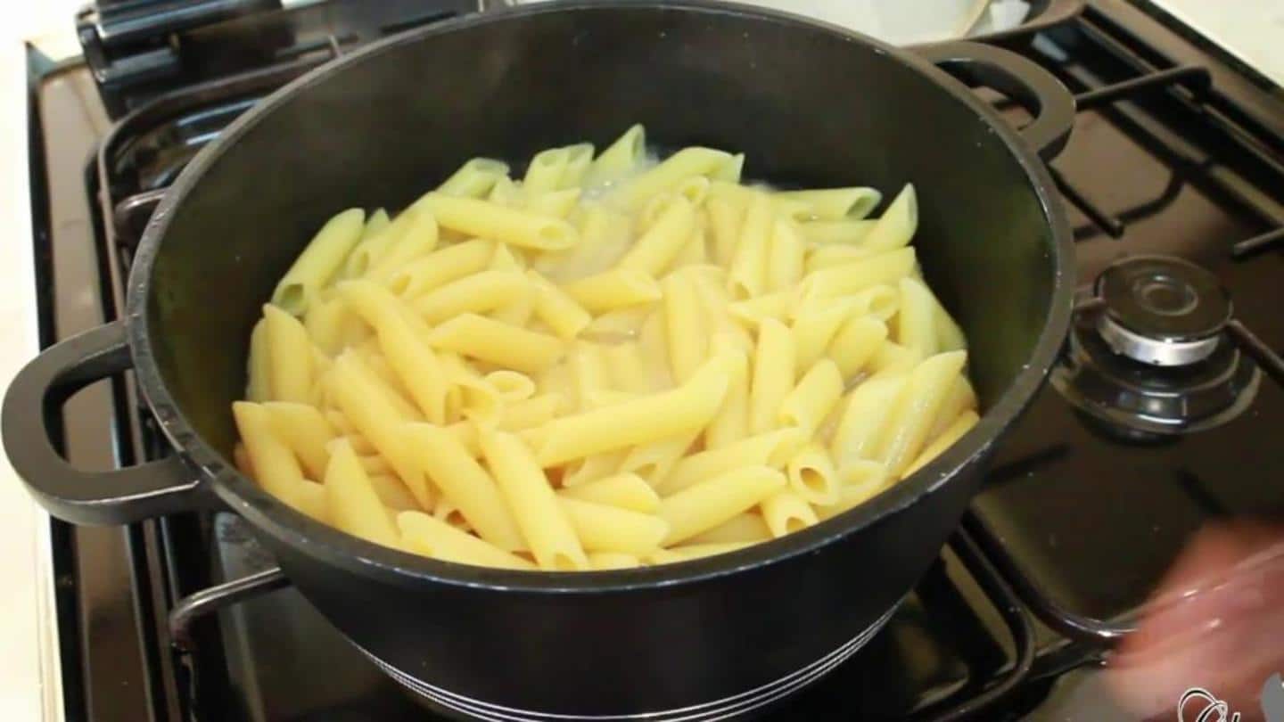 Cooking the pasta Cooking the pasta
