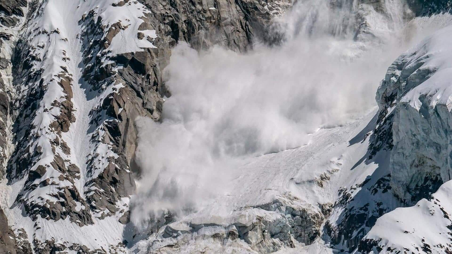 41 workers trapped in avalanche near Badrinath, 16 rescued 