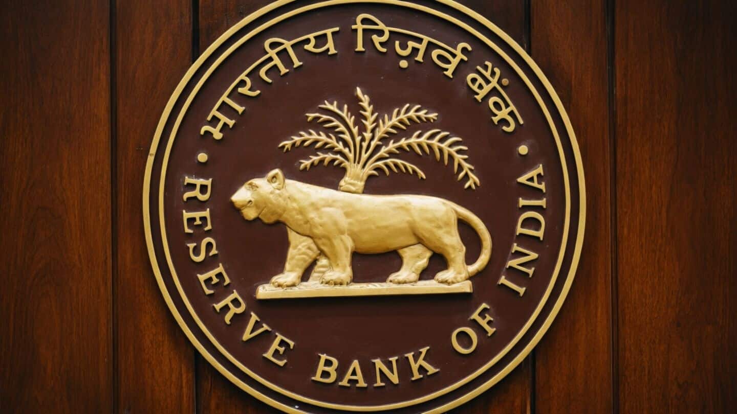 India posts current account surplus of $4.7B in April